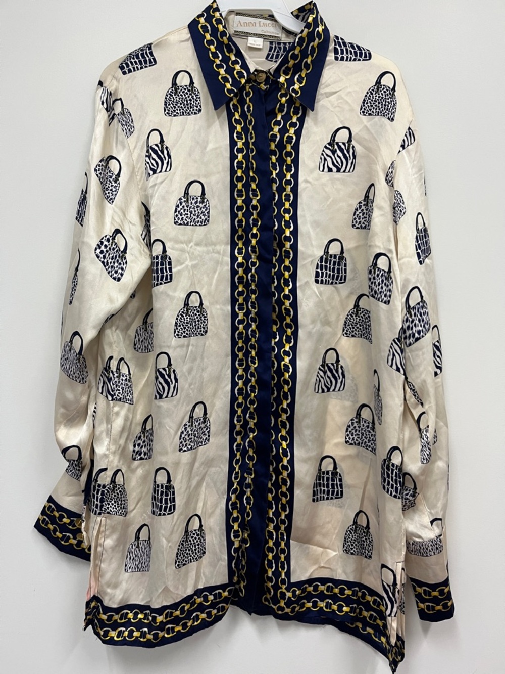 Vintage Anna Lucci Ivory & Navy Purse Print 100% silk Buttondown shirt size L